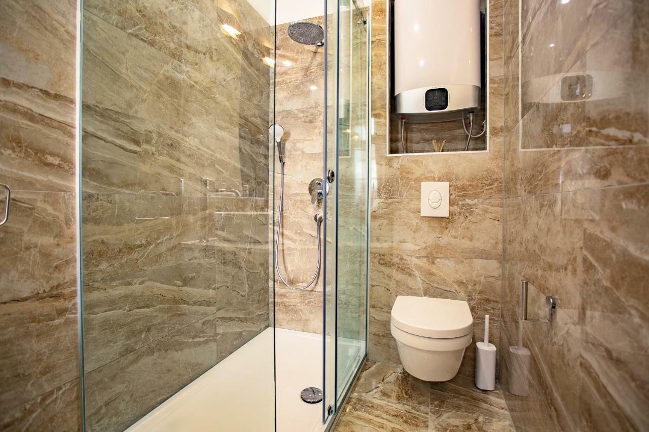 Best4Stay Luxury Rooms Split Exterior foto